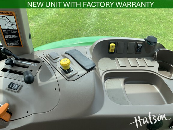 Photo of 2025 John Deere 5090E