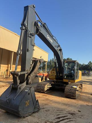 2023 John Deere 210G LC