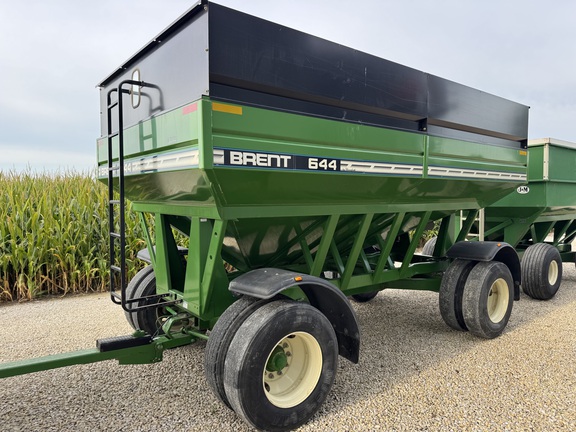 2002 Brent 644 - Photo1
