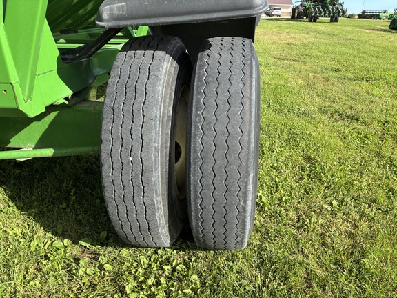 2002 Brent 644 - Photo10