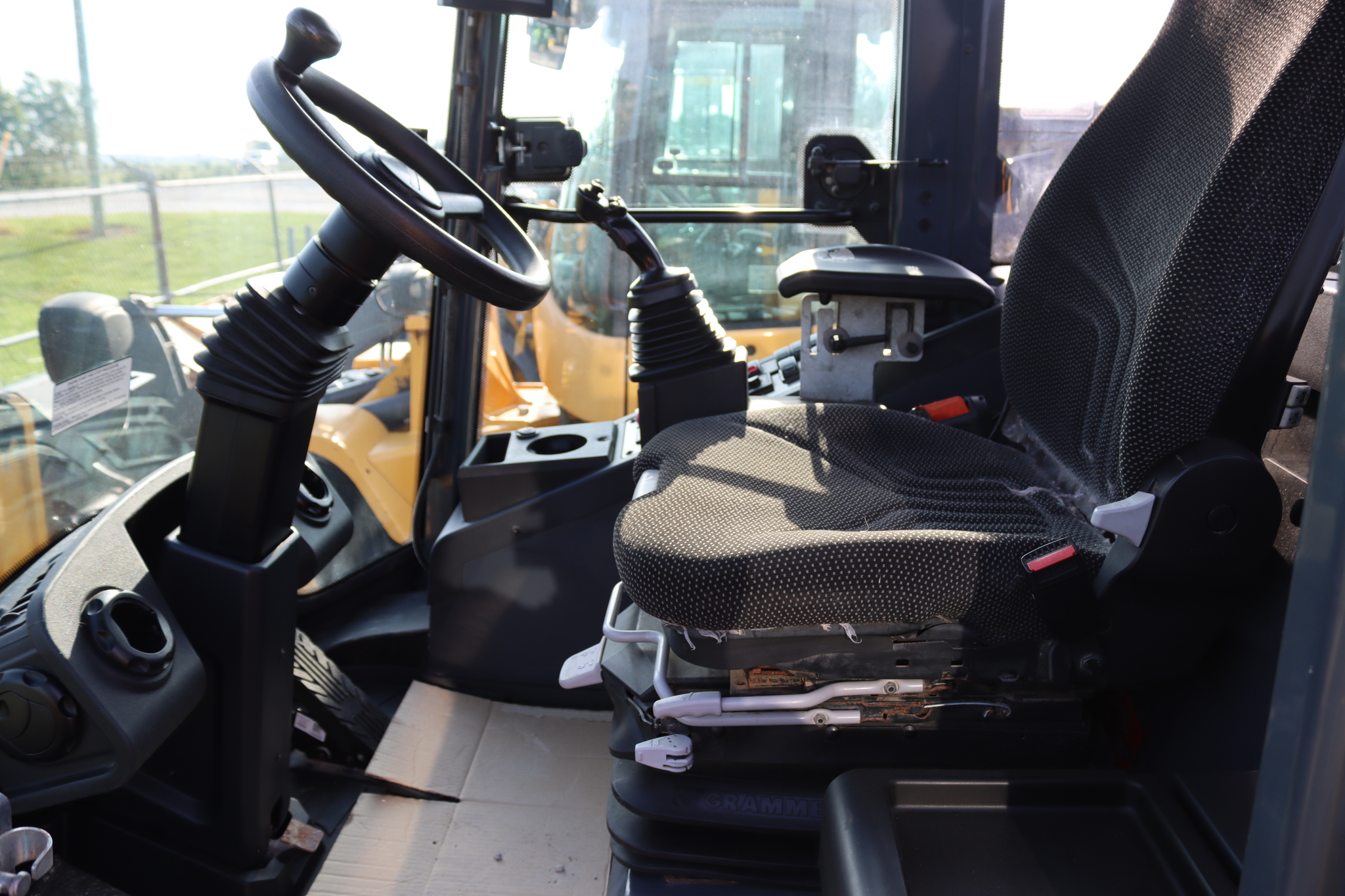 2021 John Deere 324L Compact Loaders