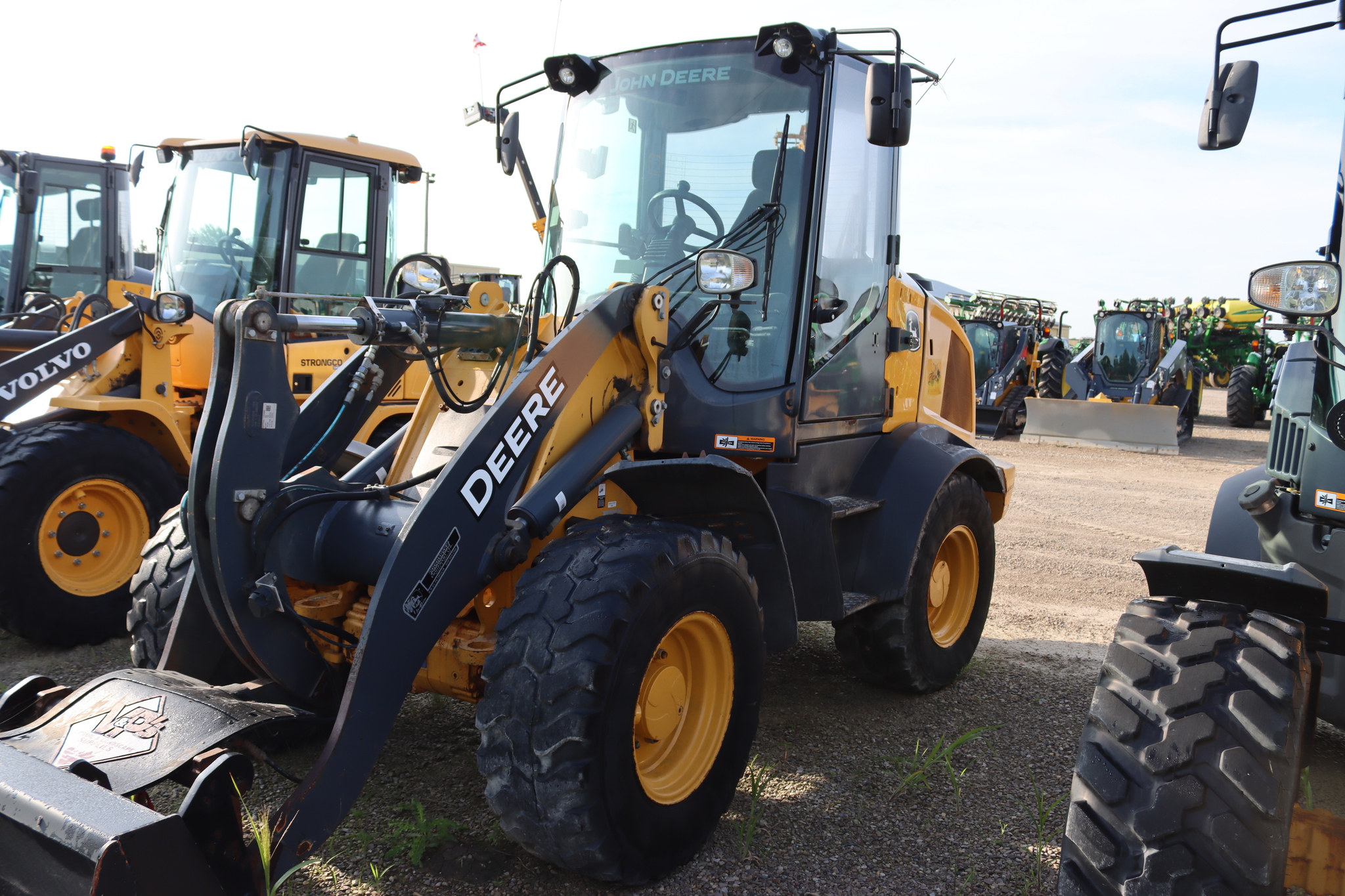 2021 John Deere 324L Compact Loaders