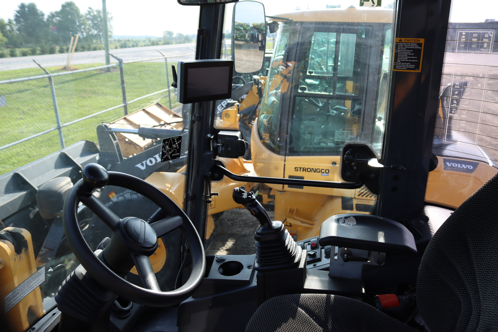2021 John Deere 324L Compact Loaders