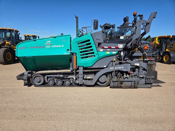 2023 Vögele SUPER1700-3I