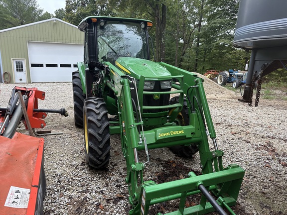Photo of 2022 John Deere 5100E