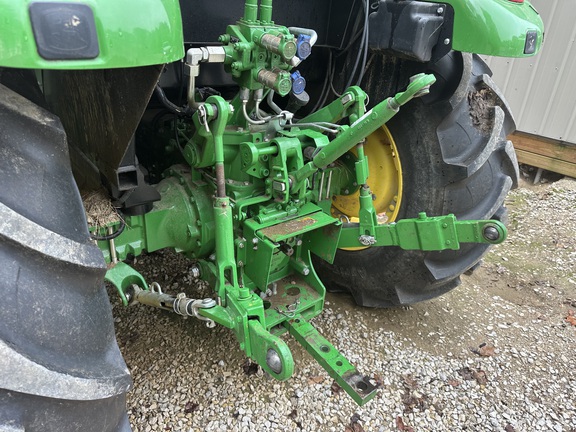Photo of 2022 John Deere 5100E