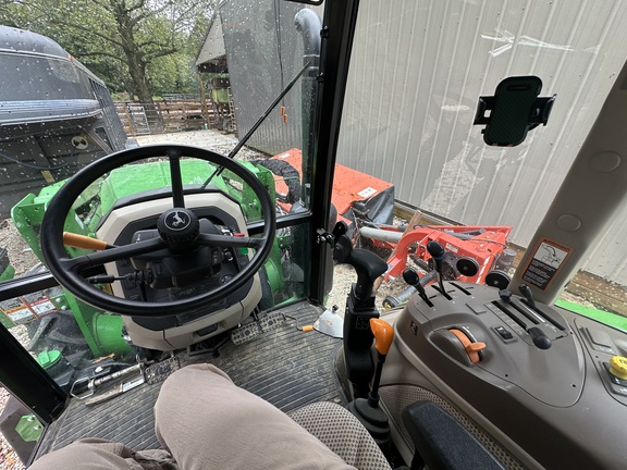 Photo of 2022 John Deere 5100E