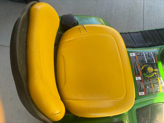 Used 2013 John Deere X300 Lawn & Garden Tractors at Koenig Equipment in Lebanon, OH - Photo9