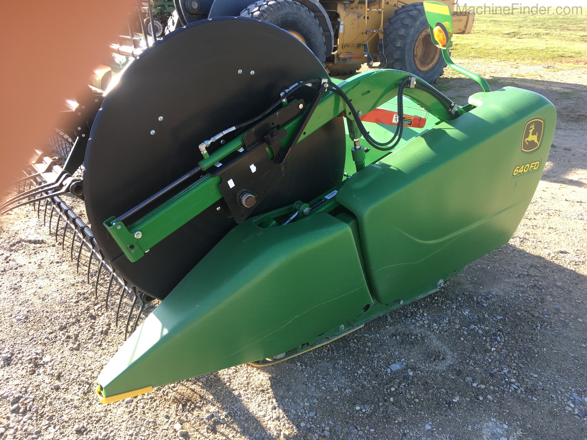 2015 John Deere 640FD Image 2