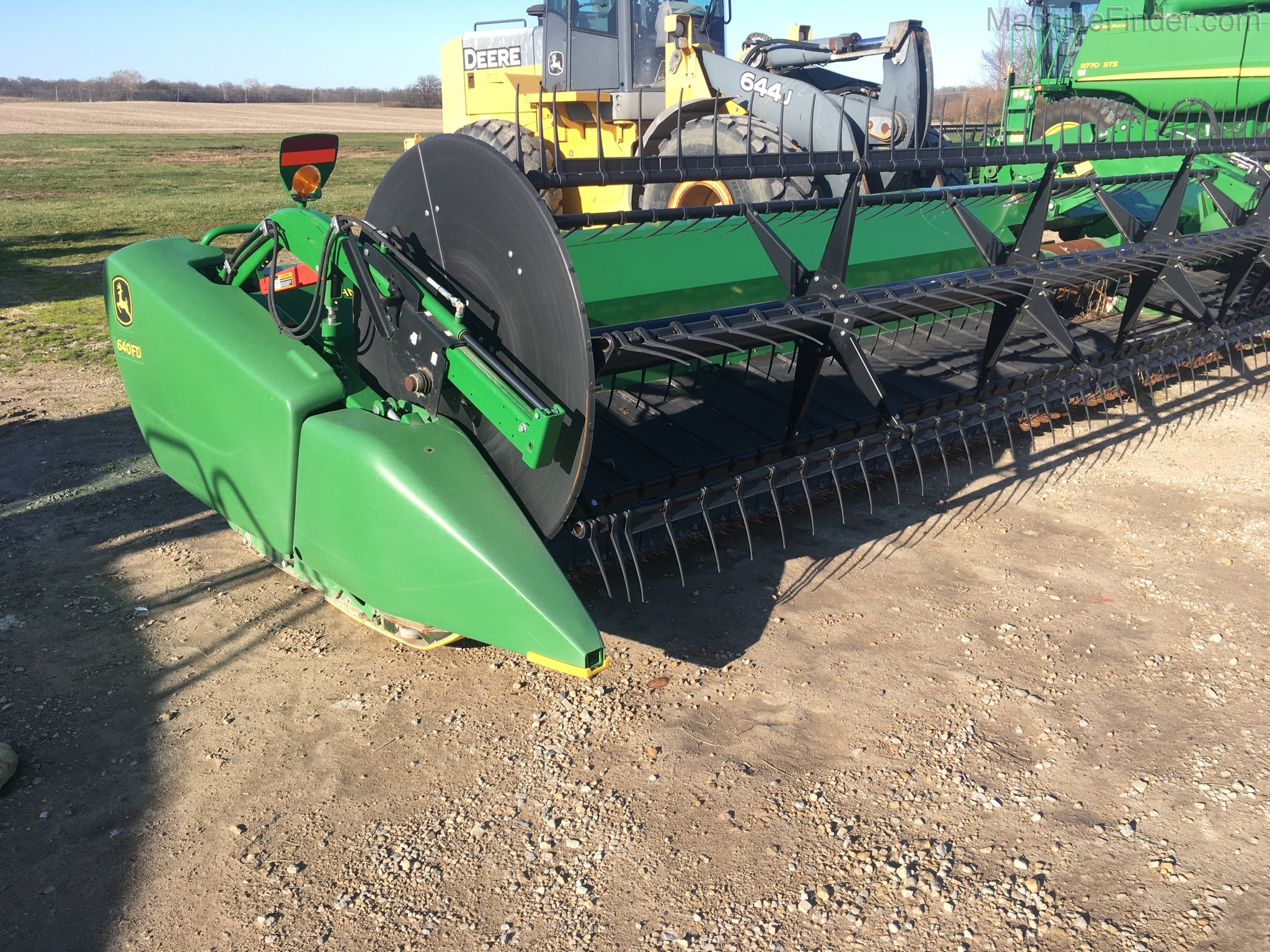 2015 John Deere 640FD Image 1