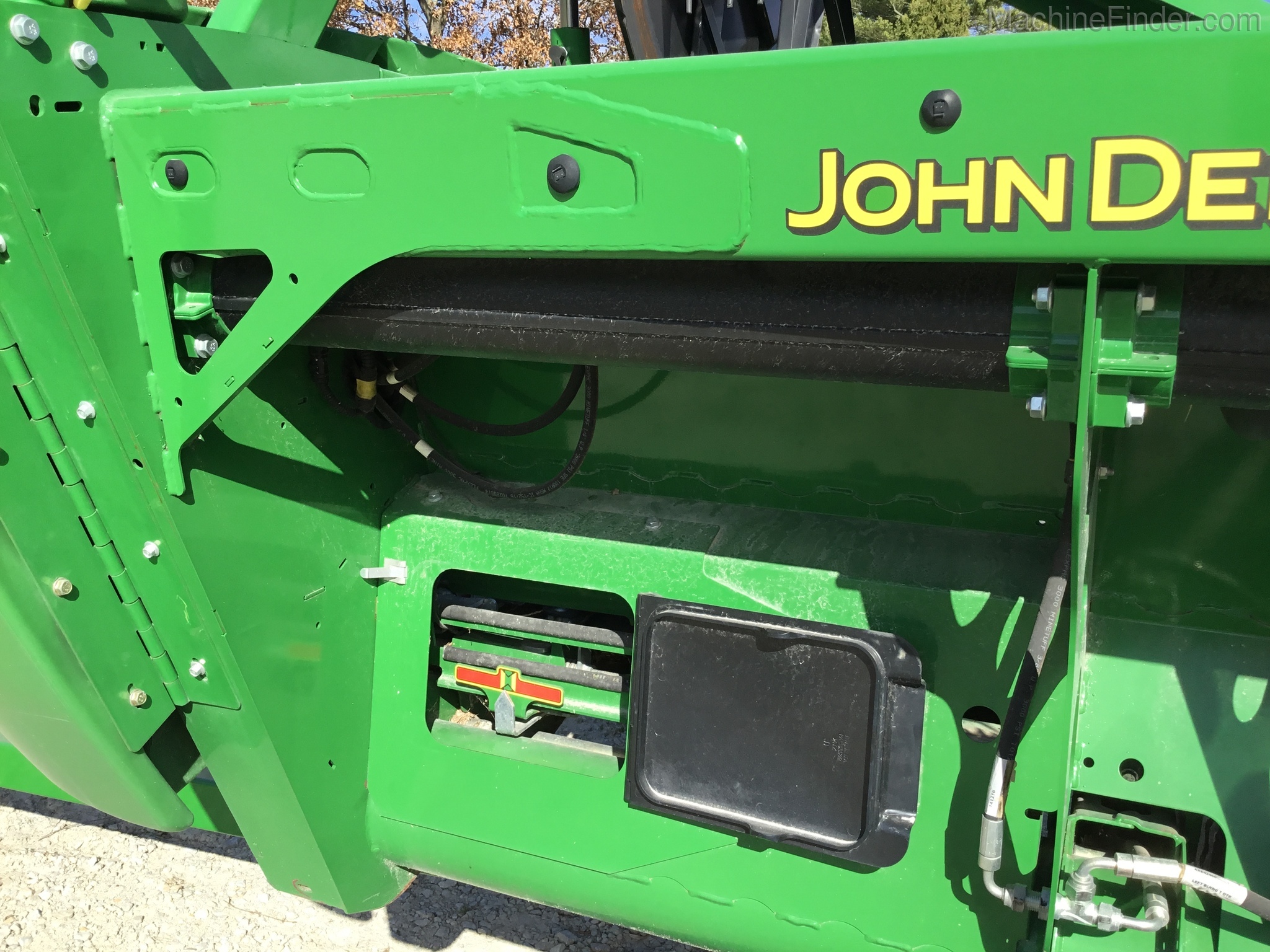 2015 John Deere 640FD Image 10