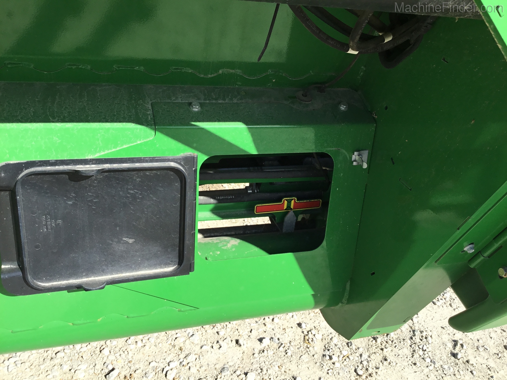 2015 John Deere 640FD Image 9