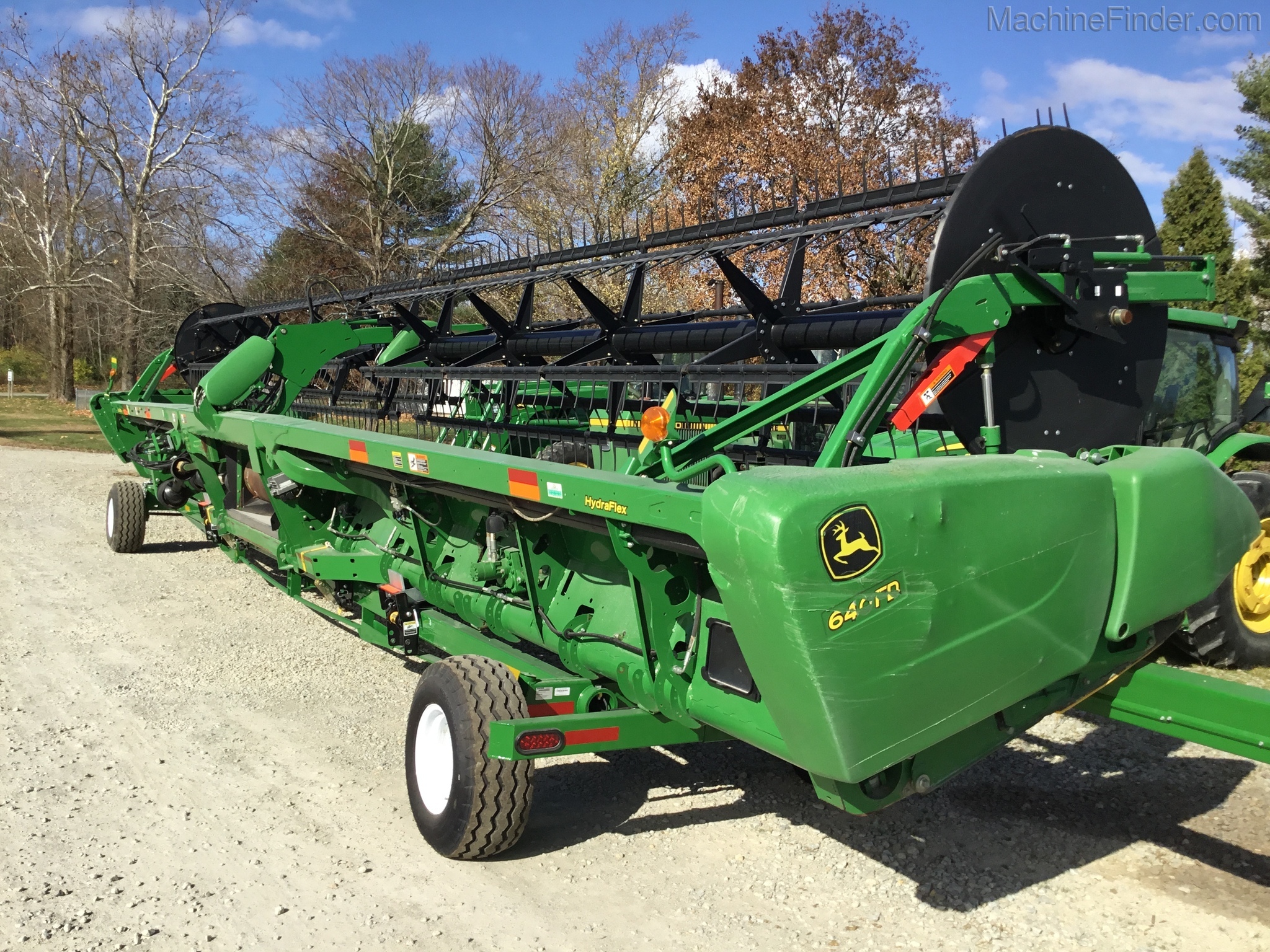 2015 John Deere 640FD Image 2