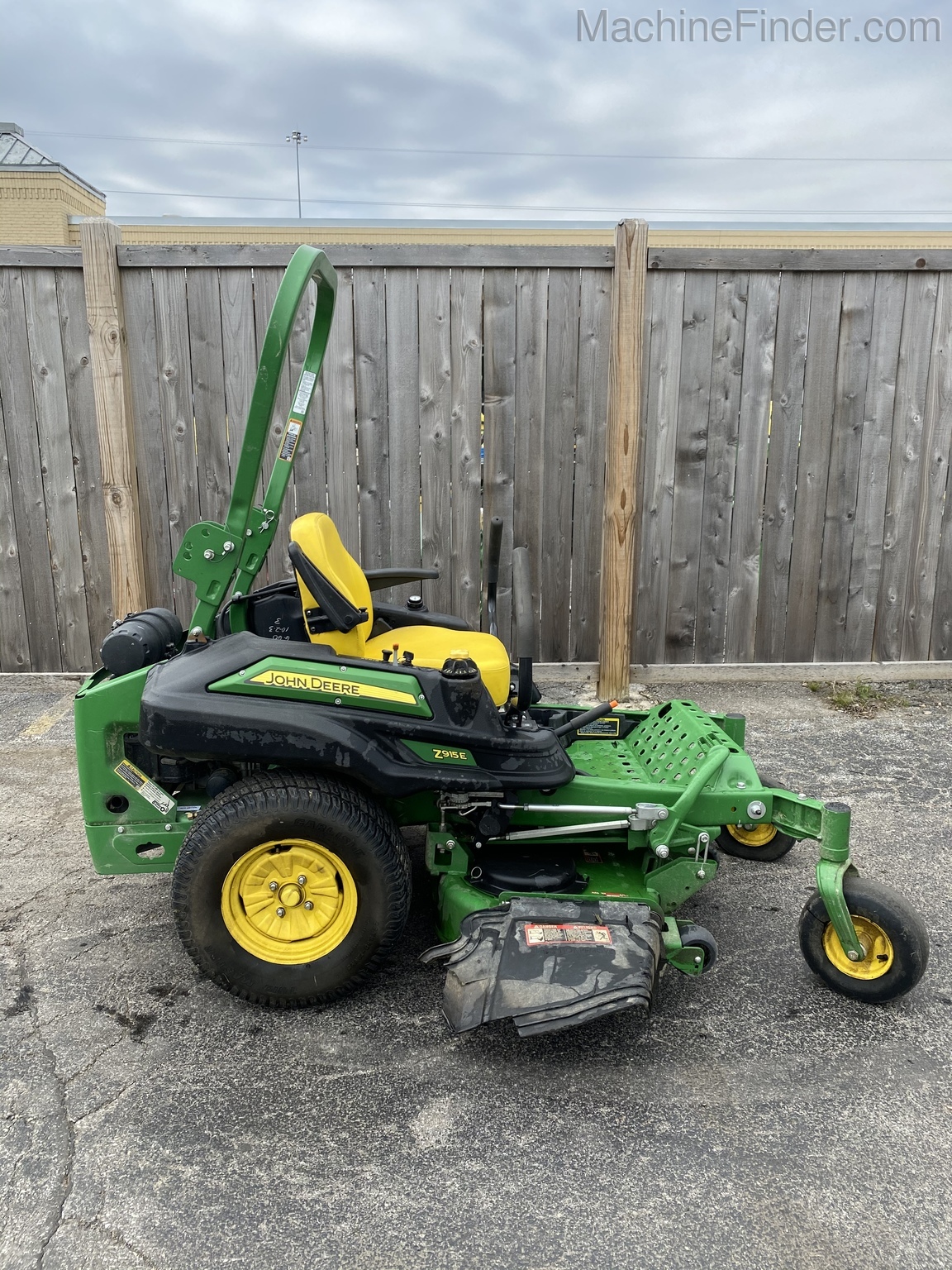 2018 John Deere Z915E Image 6
