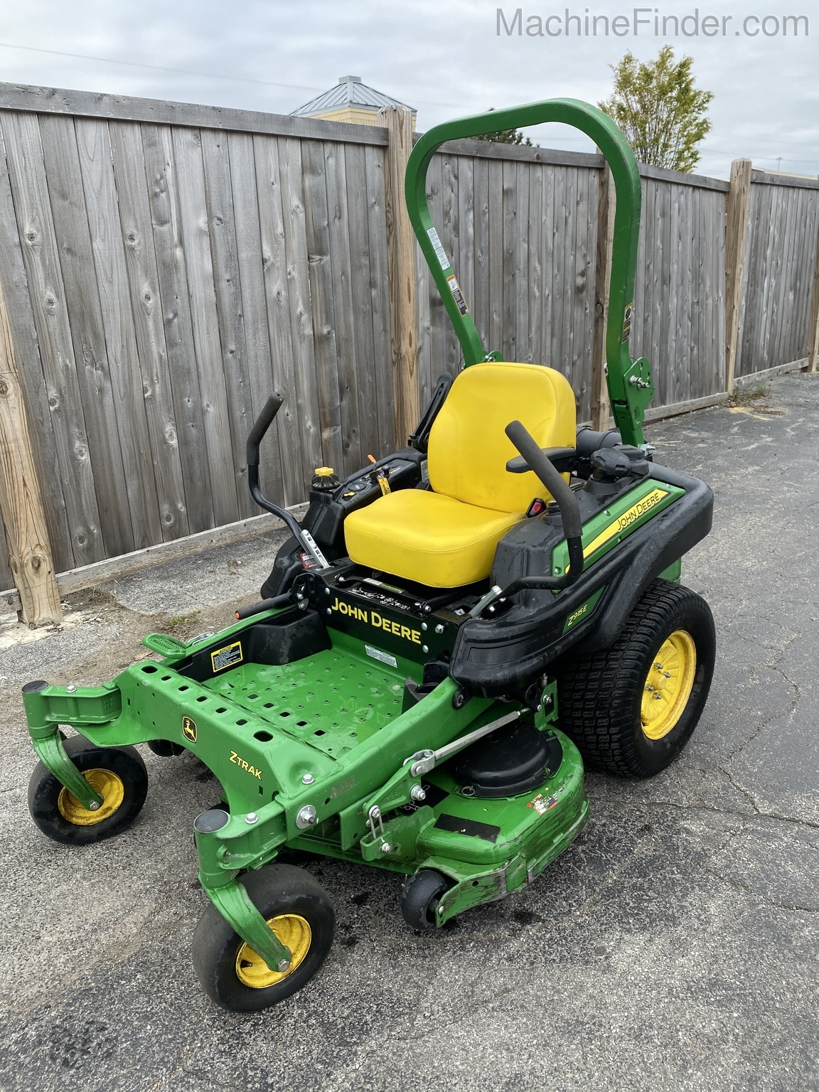 2018 John Deere Z915E Image 1