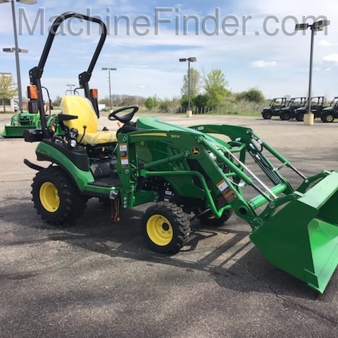 2019 John Deere 1025R Image 5