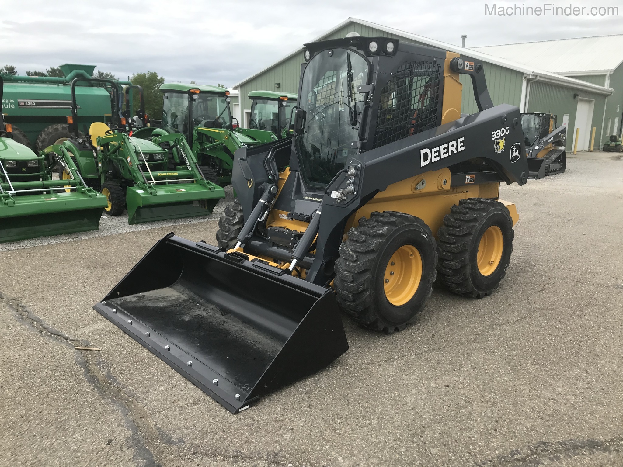 2018 John Deere 330G Image 1