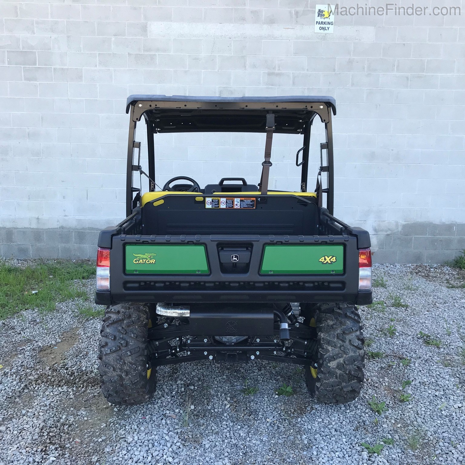 2020 John Deere 835M Image 6