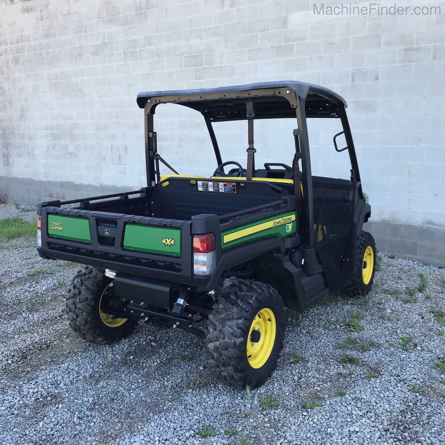 2020 John Deere 835M Image 8