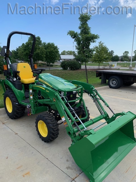 2020 John Deere 2025R TLB Image 4