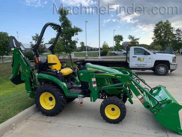 2020 John Deere 2025R TLB Image 5