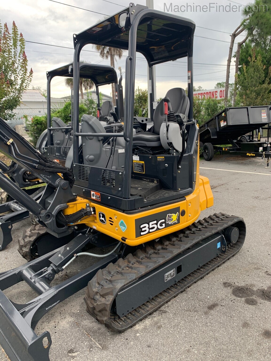 2020 John Deere 35G Image 2