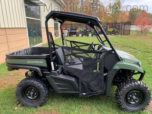 2021 John Deere XUV590M Image 3