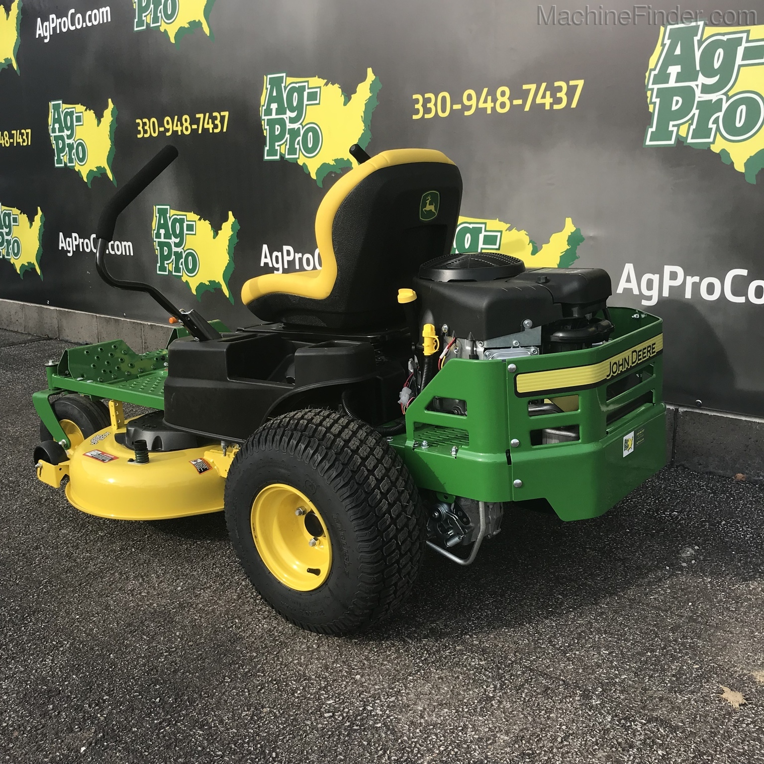 2021 John Deere Z335E Image 1