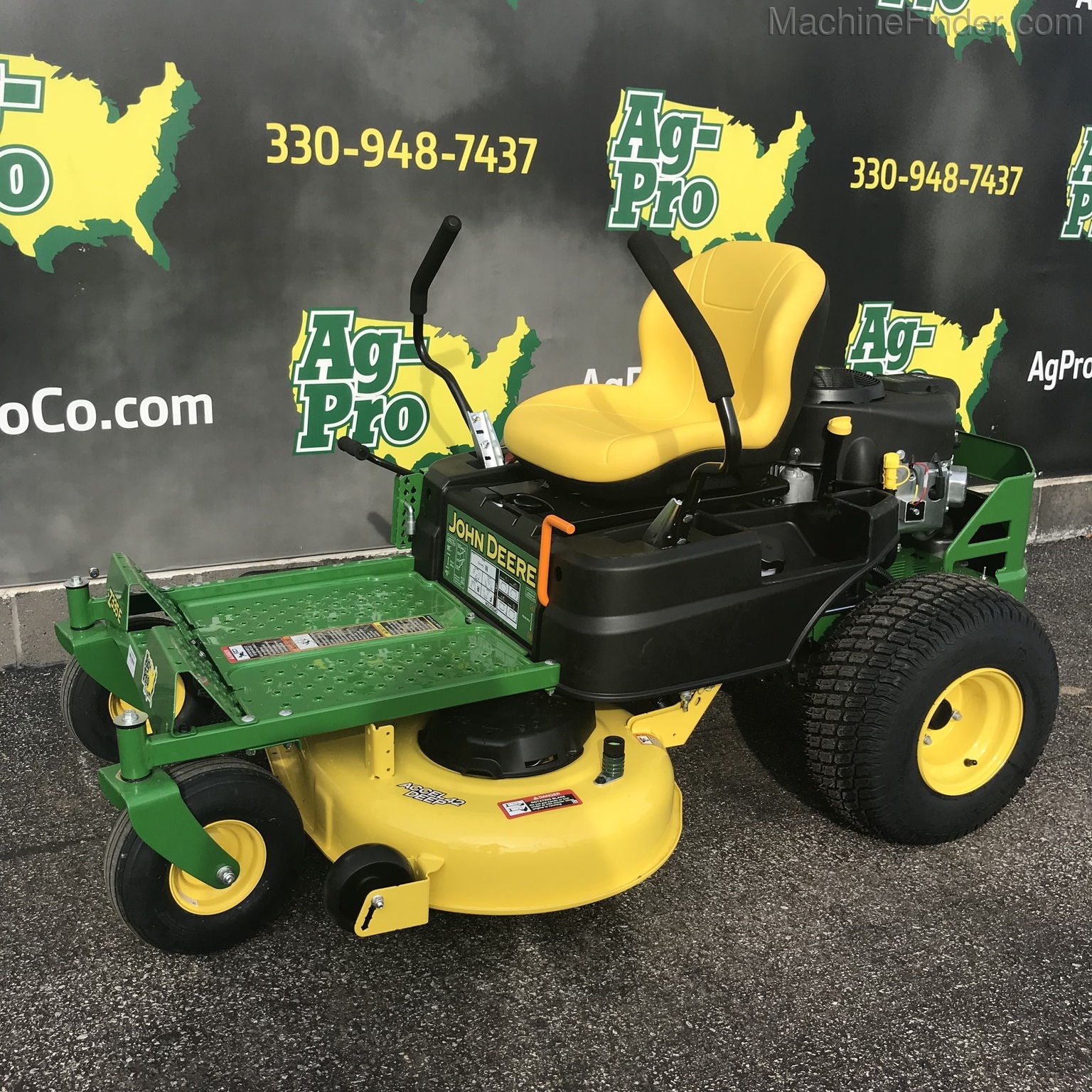 2021 John Deere Z335E Image 3