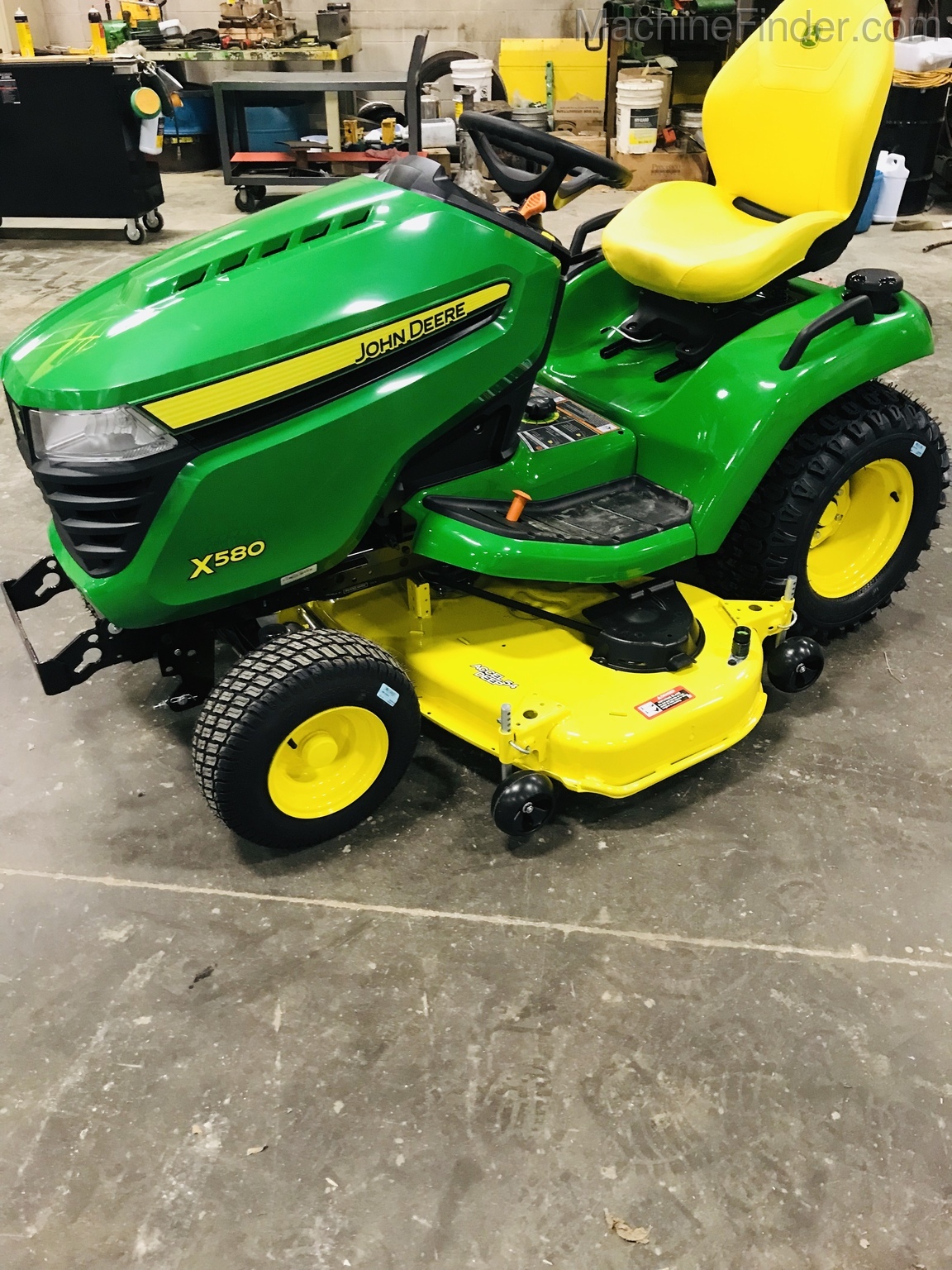 2021 John Deere X580 Image 3