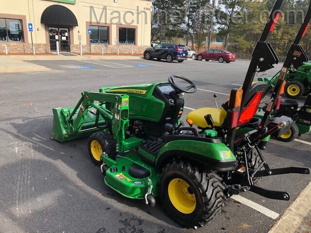 2015 John Deere 1025R Image 3