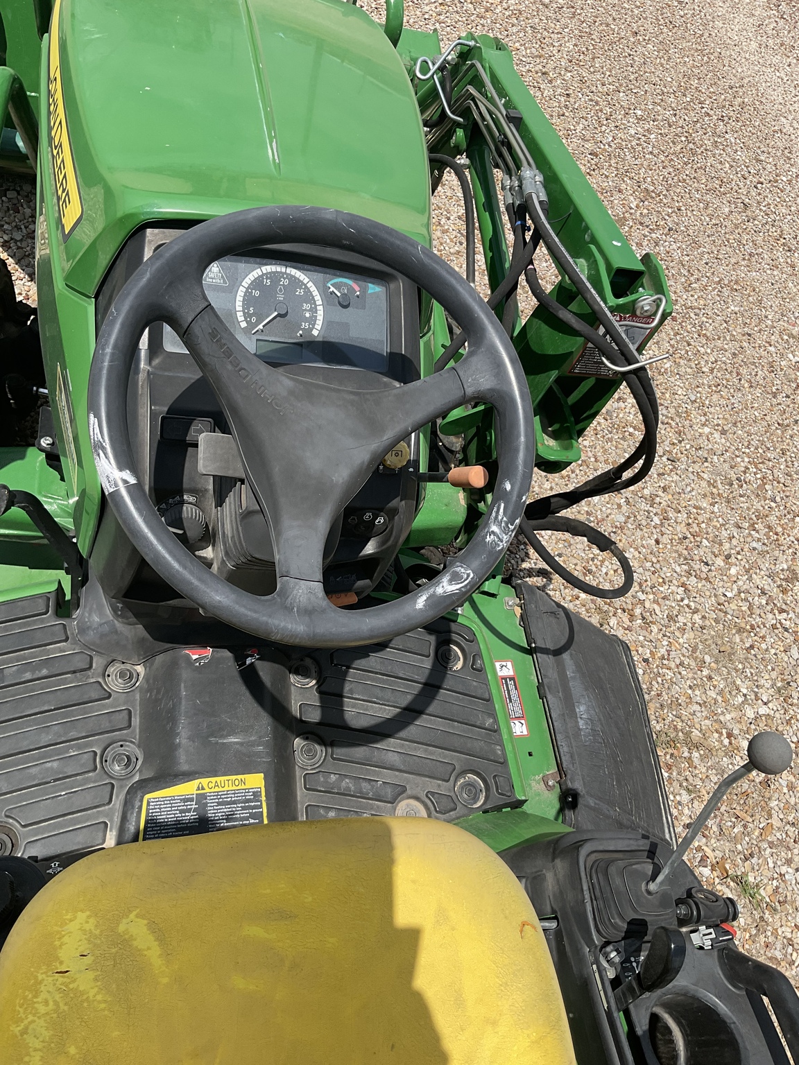 2015 John Deere 1025R Image 4