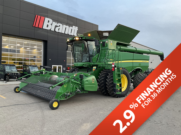 Photo of a 2017 John Deere S680