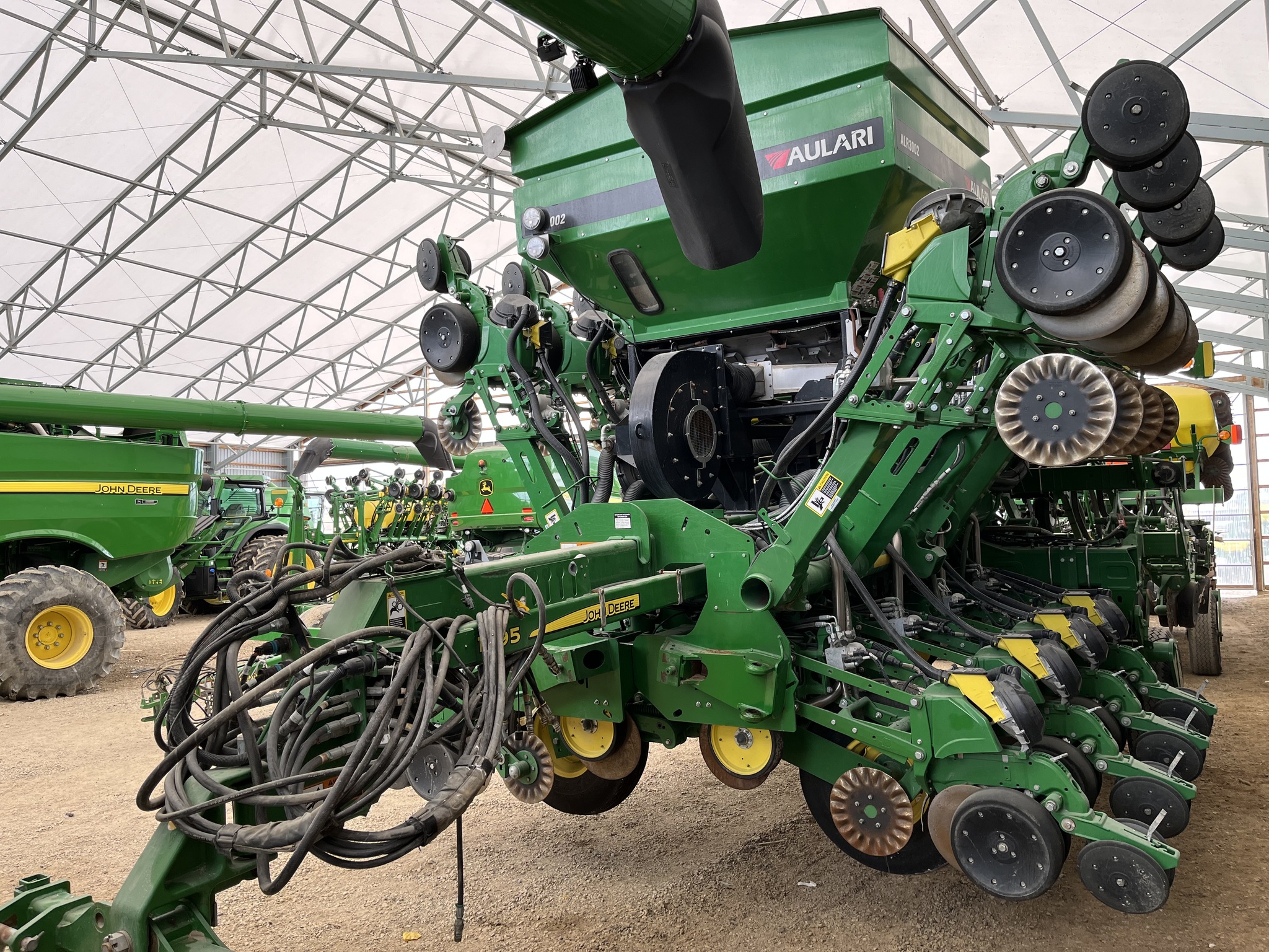 2016 John Deere 1795 Planters: Drawn