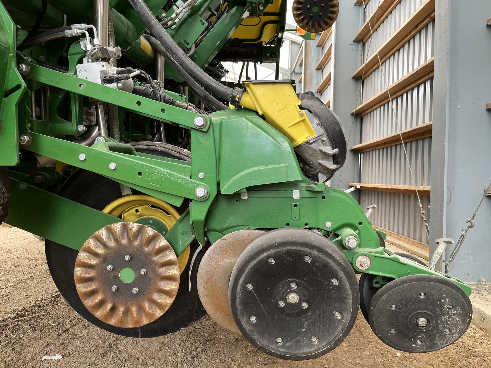 2016 John Deere 1795 Planters: Drawn