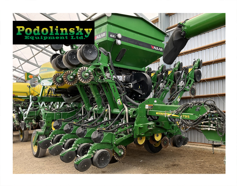 2016 John Deere 1795 Planters: Drawn