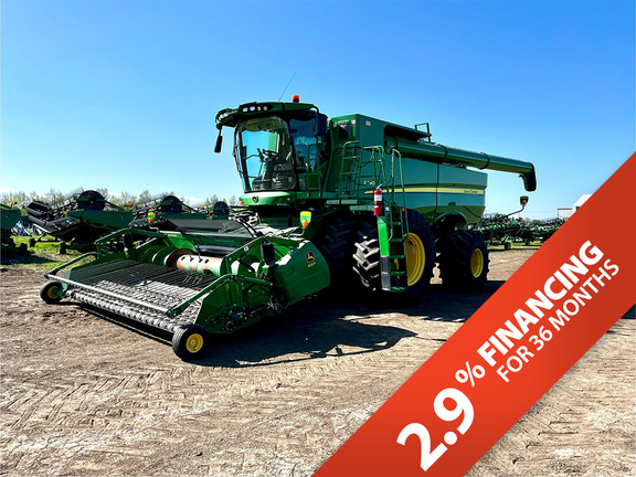 Photo of a 2018 John Deere S790