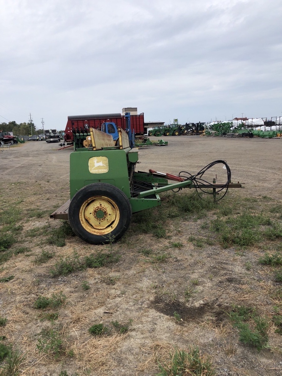 John Deere 8300 12ft SEED DRILL Image 4