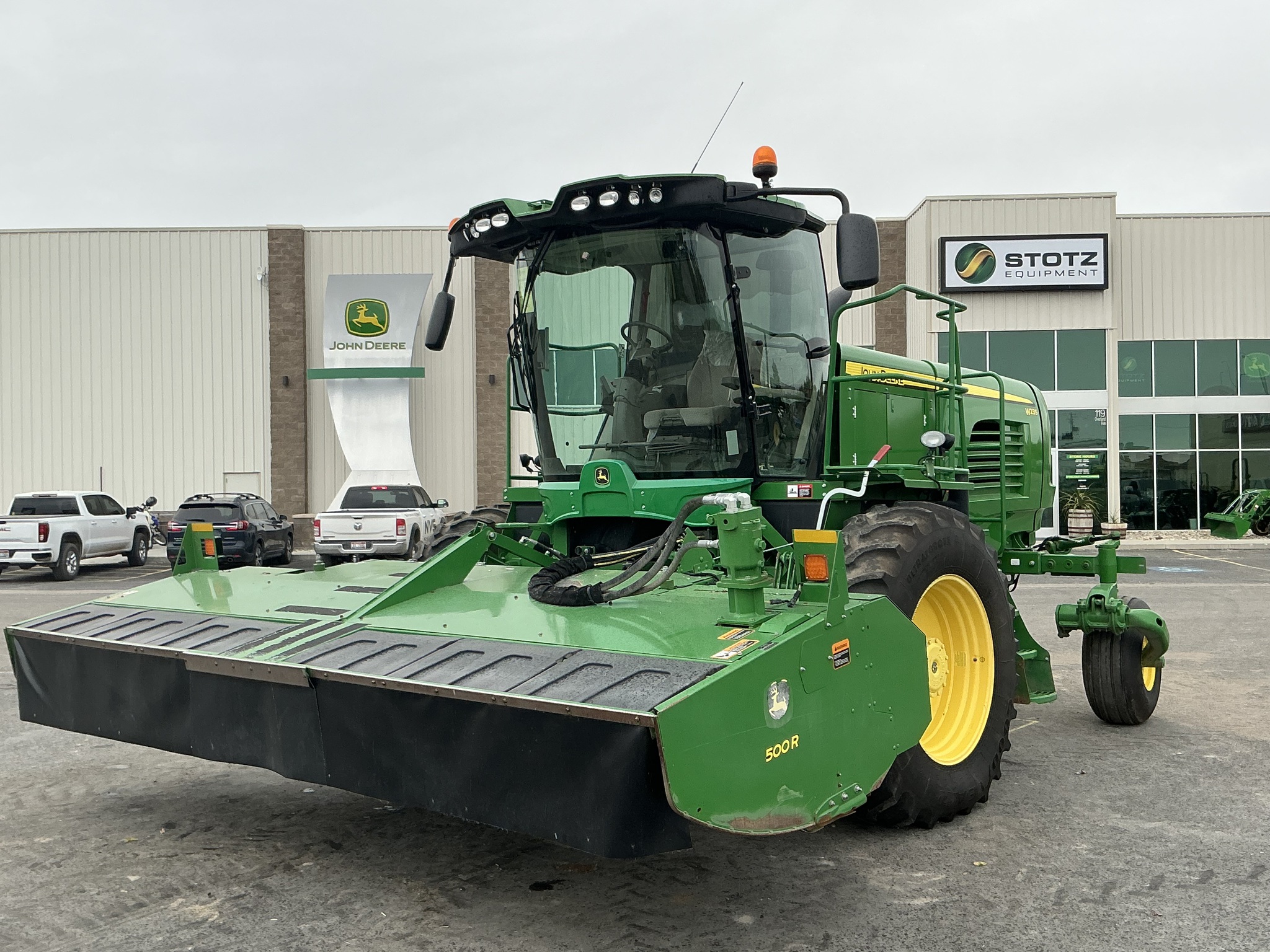 2019 John Deere W235 Image 1