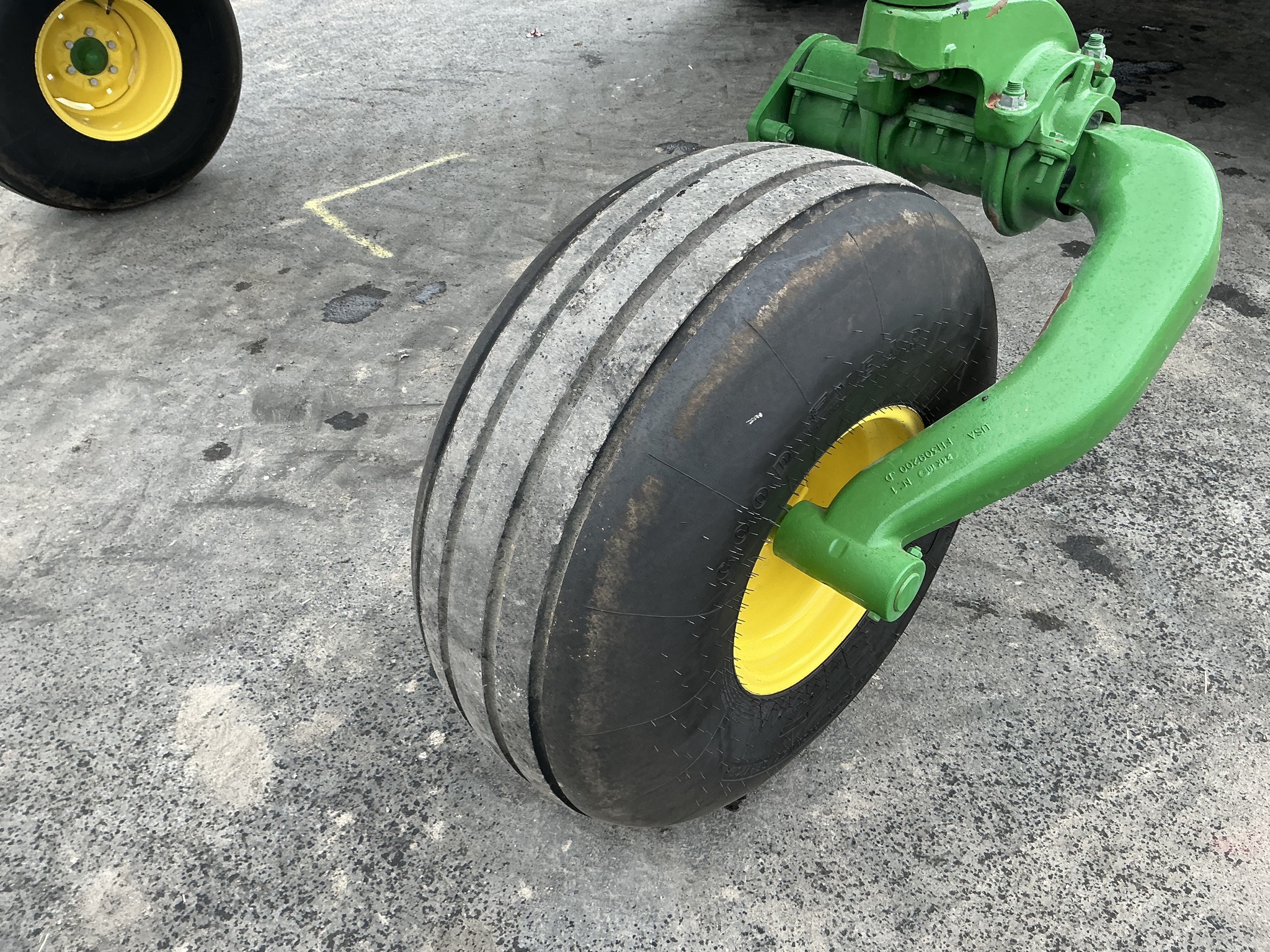 2019 John Deere W235 Image 19