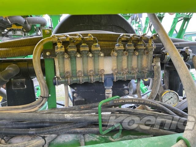 Used 2012 John Deere 1770NT CCS Planters: Drawn at Koenig Equipment in Richmond, IN - PhotoXL13