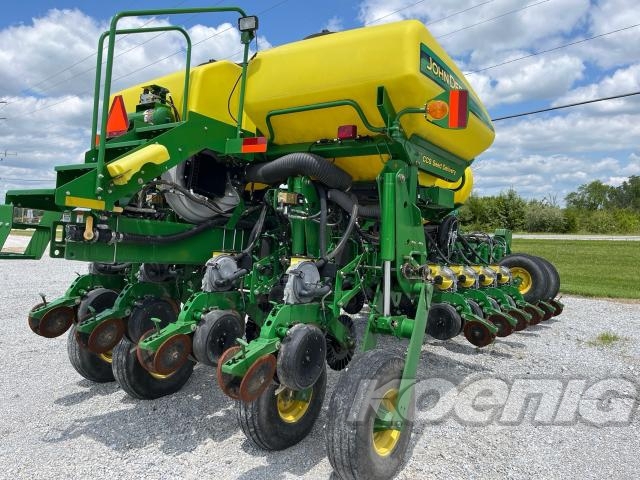 Used 2012 John Deere 1770NT CCS Planters: Drawn at Koenig Equipment in Richmond, IN - PhotoXL5
