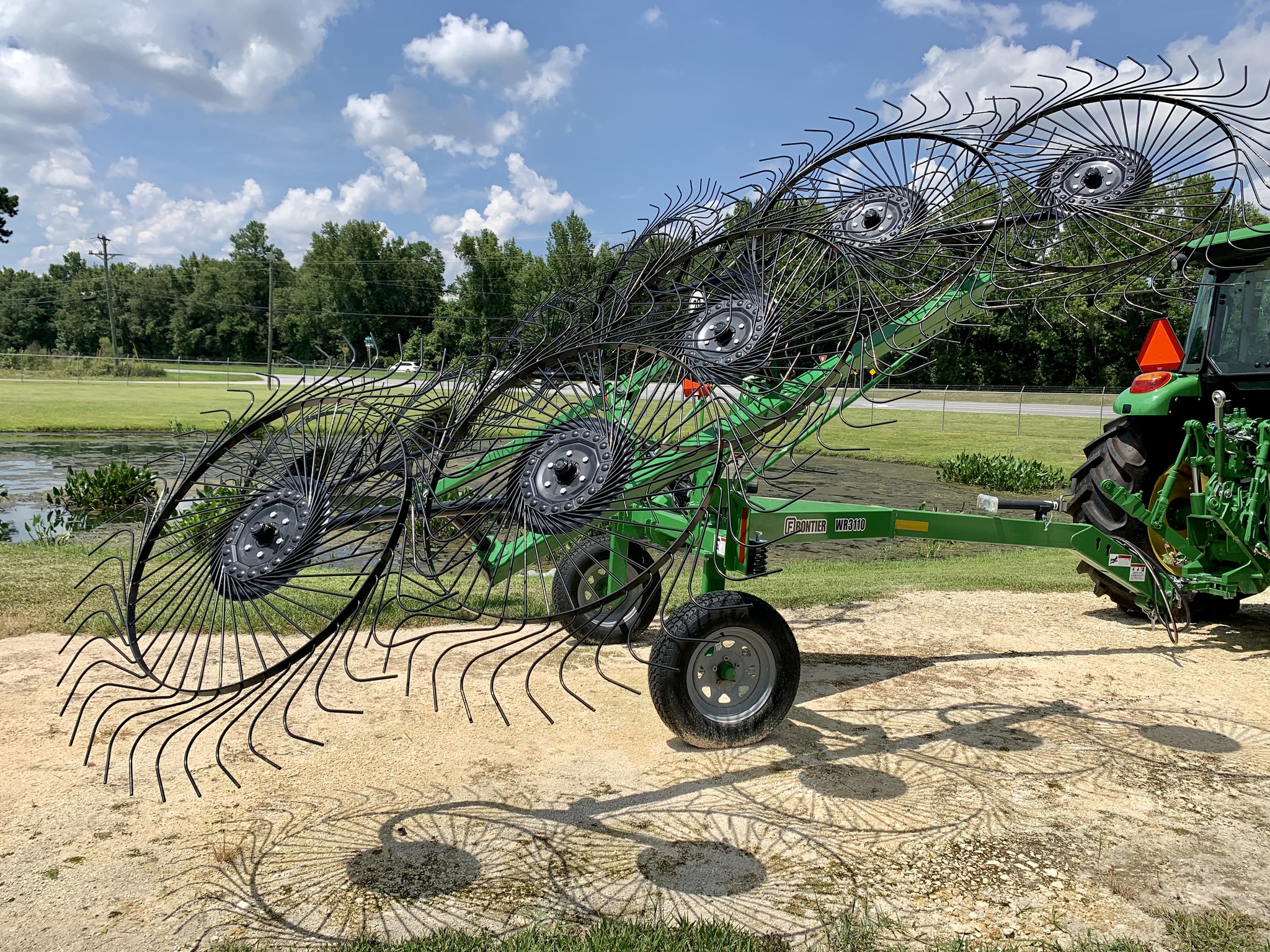 2023 Frontier WR3110 Image 1