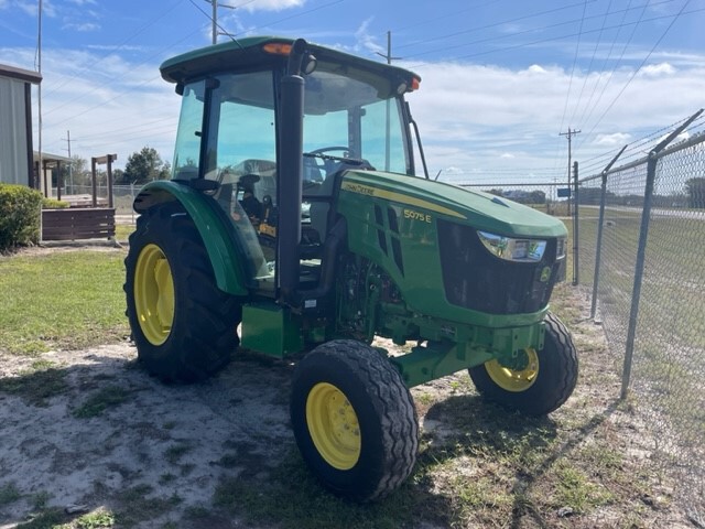 2025 John Deere 5075E Image 3