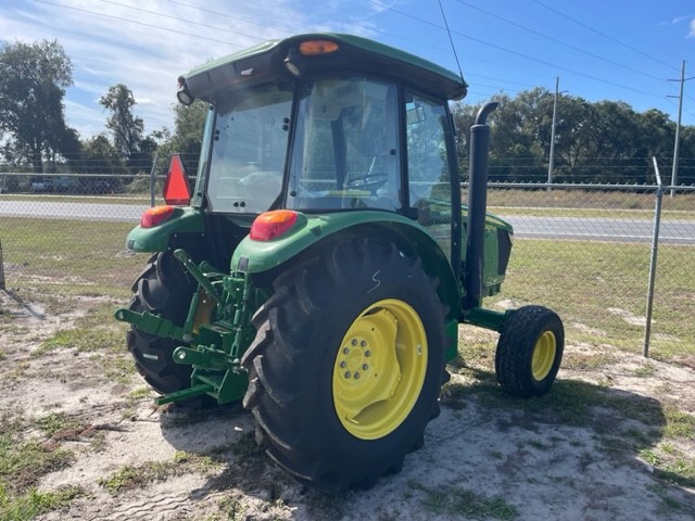 2025 John Deere 5075E Image 5