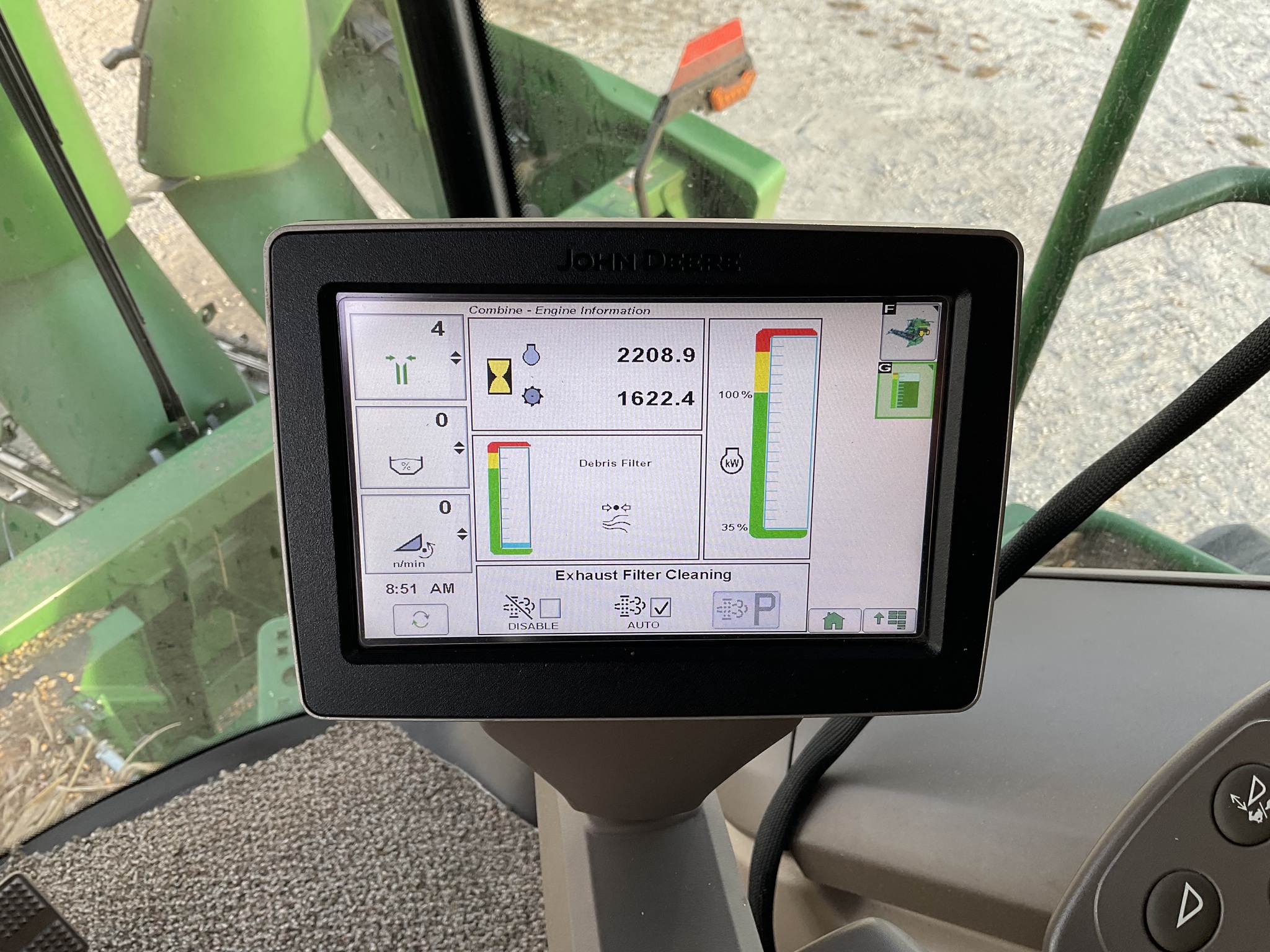 2014 John Deere S680 Image 14