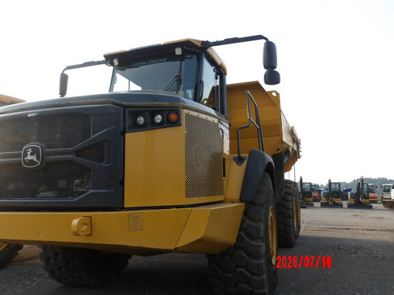 Photo of a 2024 John Deere 460 P