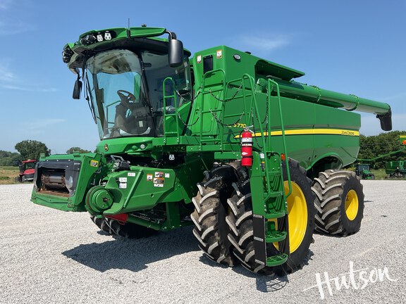 Photo of 2023 John Deere S770