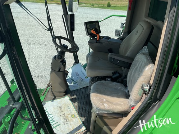 Photo of 2023 John Deere S770