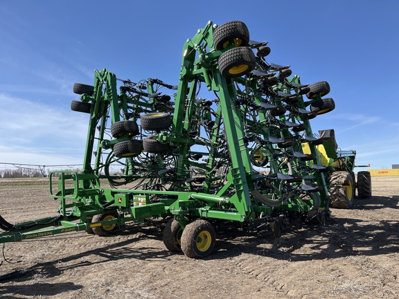 Photo of a 2023 John Deere P680